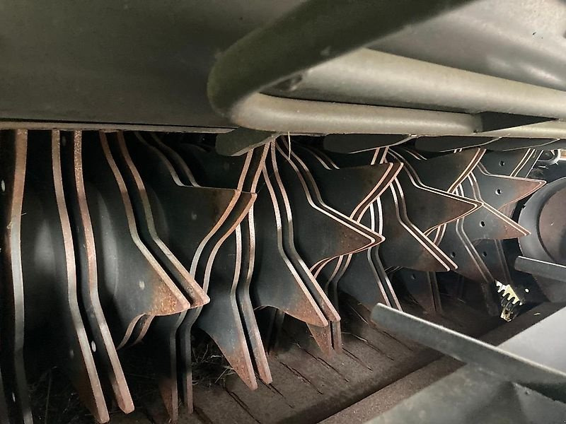 CLAAS Variant 485 RC PRO - Ruloninis presas: foto 2 CLAAS Variant 485 RC PRO - Ruloninis presas: foto 2