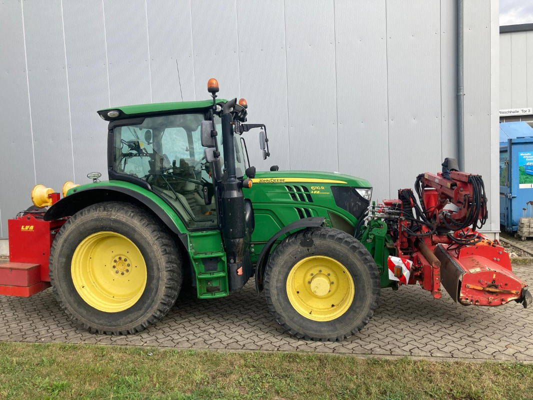 John Deere 6110R - Traktorius: foto 1 John Deere 6110R - Traktorius: foto 1