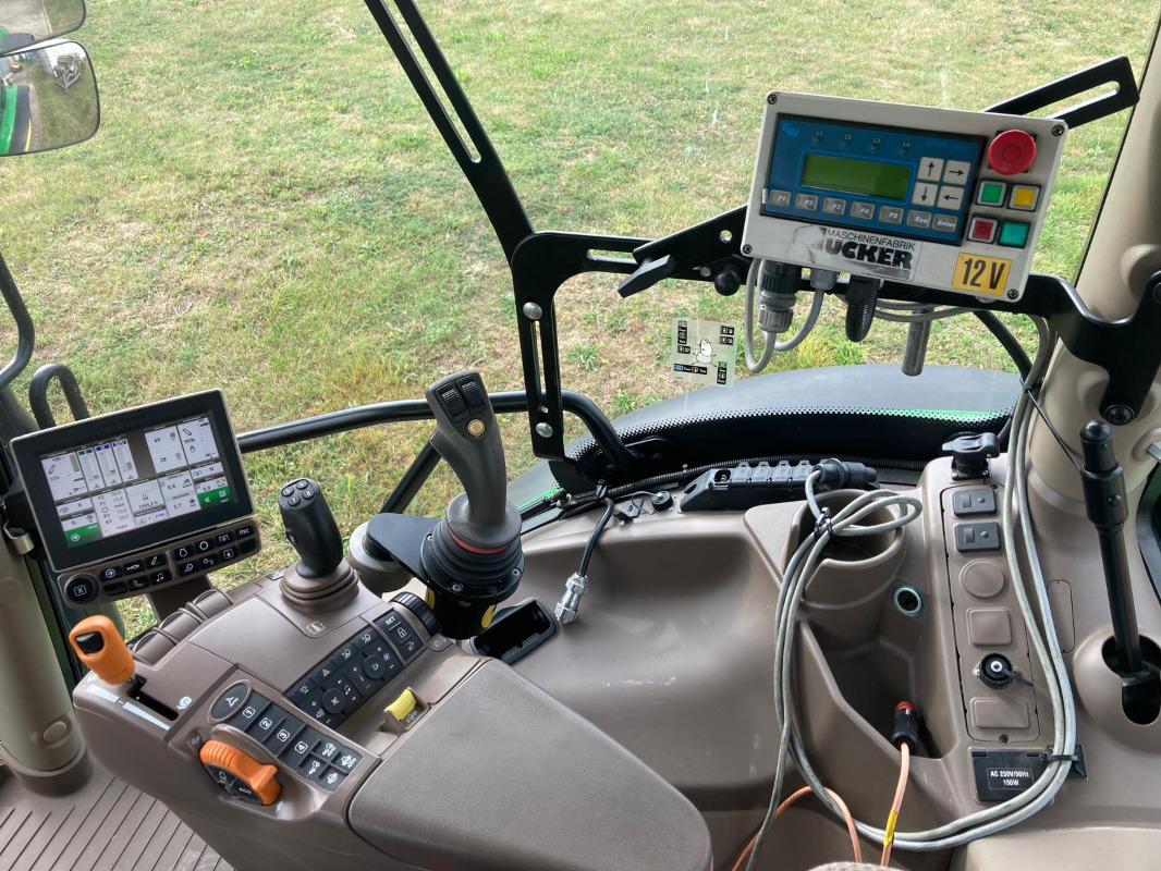 John Deere 6110R - Traktorius: foto 3 John Deere 6110R - Traktorius: foto 3