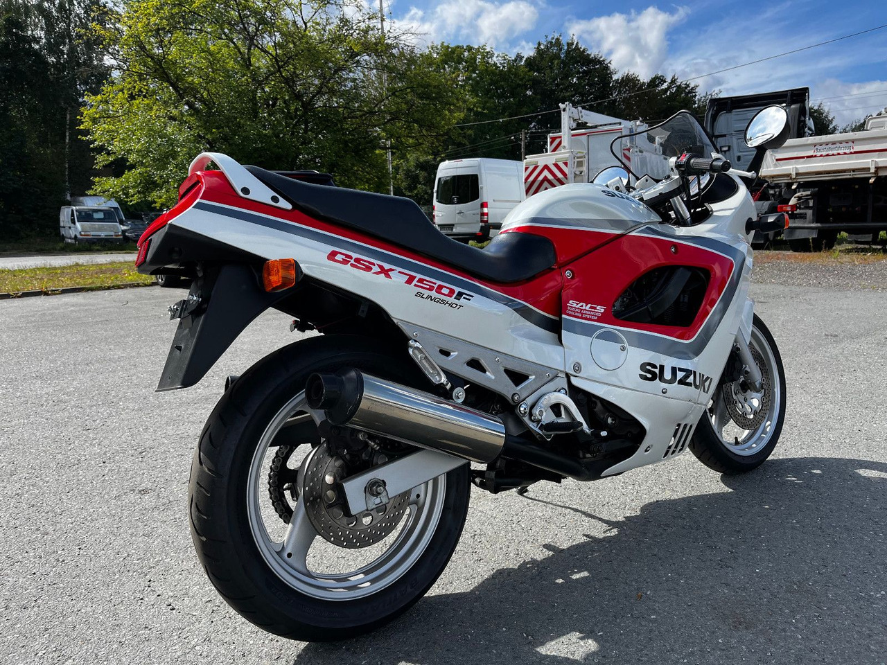 Suzuki GSX 750 - Motociklas: foto 5 Suzuki GSX 750 - Motociklas: foto 5