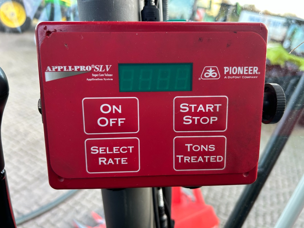 CLAAS Jaguar 890 mit Kemper 360 und PU - Kombainas: foto 4 CLAAS Jaguar 890 mit Kemper 360 und PU - Kombainas: foto 4