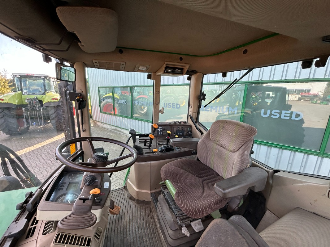 Traktorius John Deere 6110: foto 14
