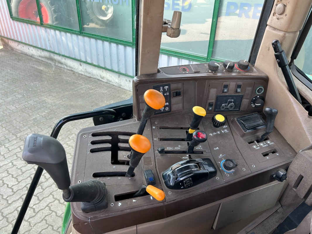Traktorius John Deere 6110: foto 13