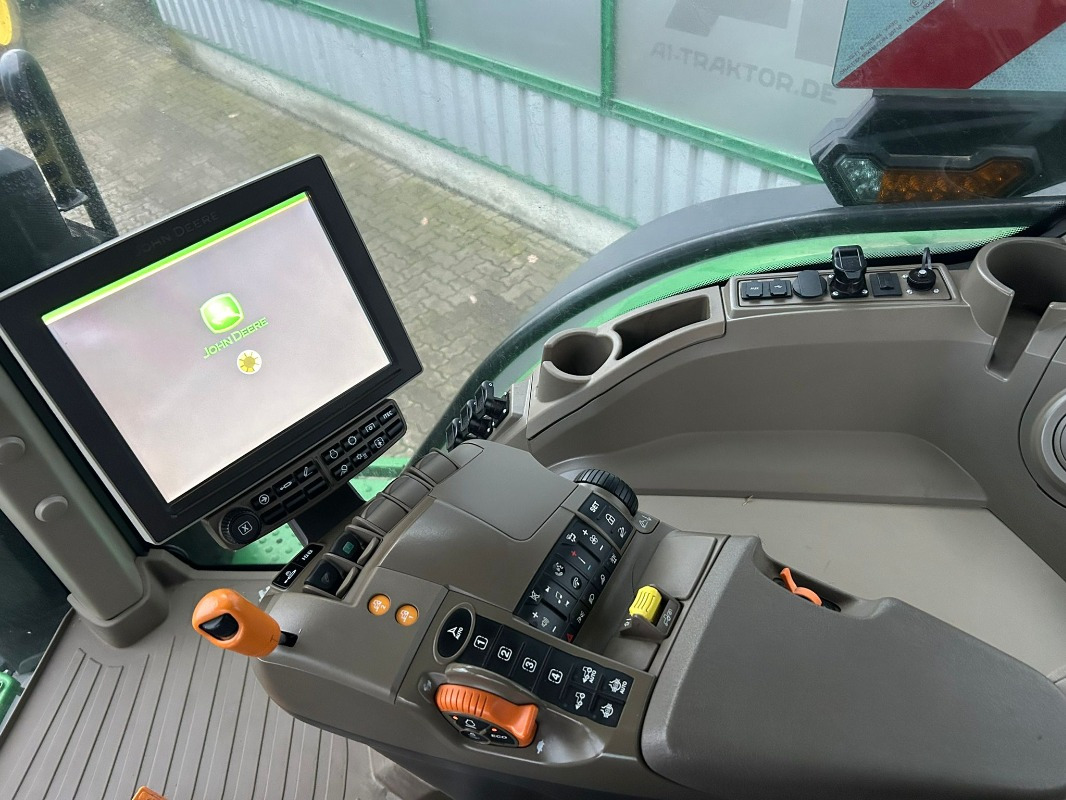 John Deere 7R 330 e23 - Traktorius: foto 4 John Deere 7R 330 e23 - Traktorius: foto 4