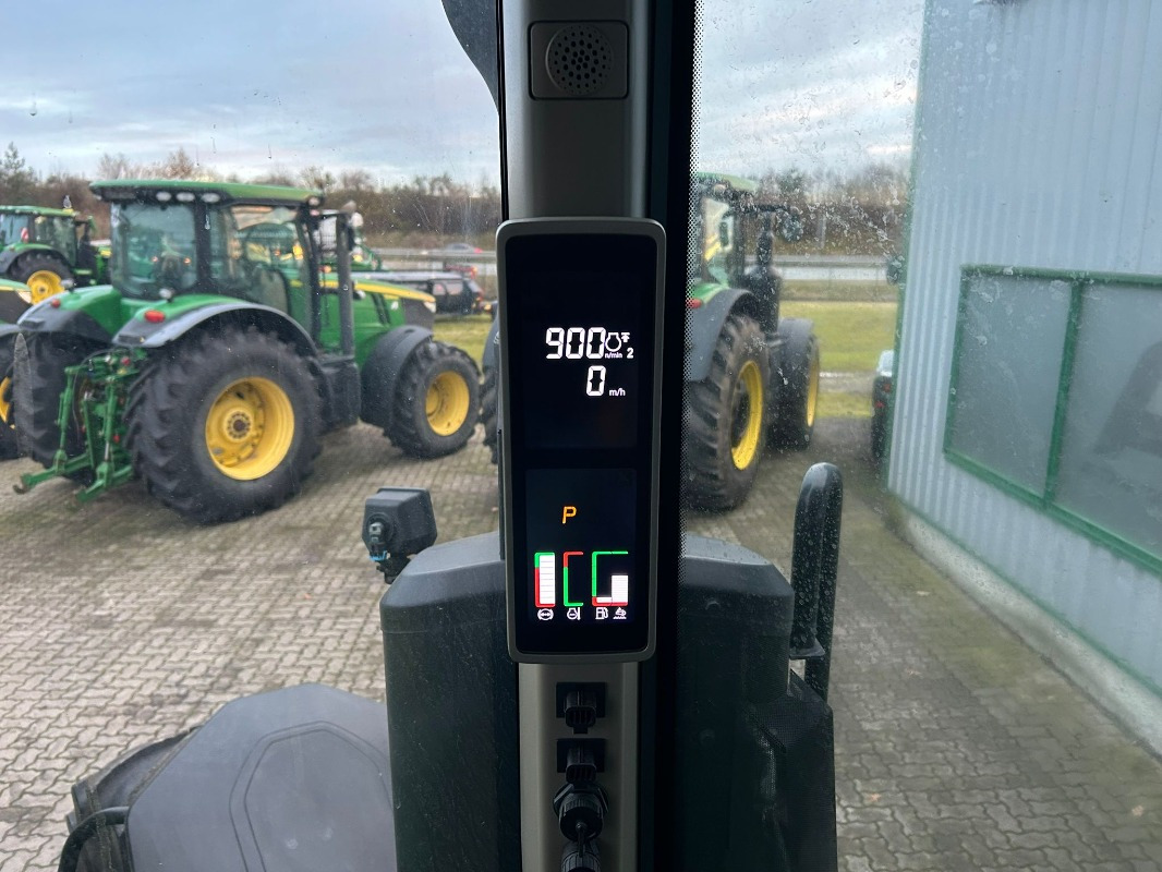 John Deere 7R 330 e23 - Traktorius: foto 3 John Deere 7R 330 e23 - Traktorius: foto 3