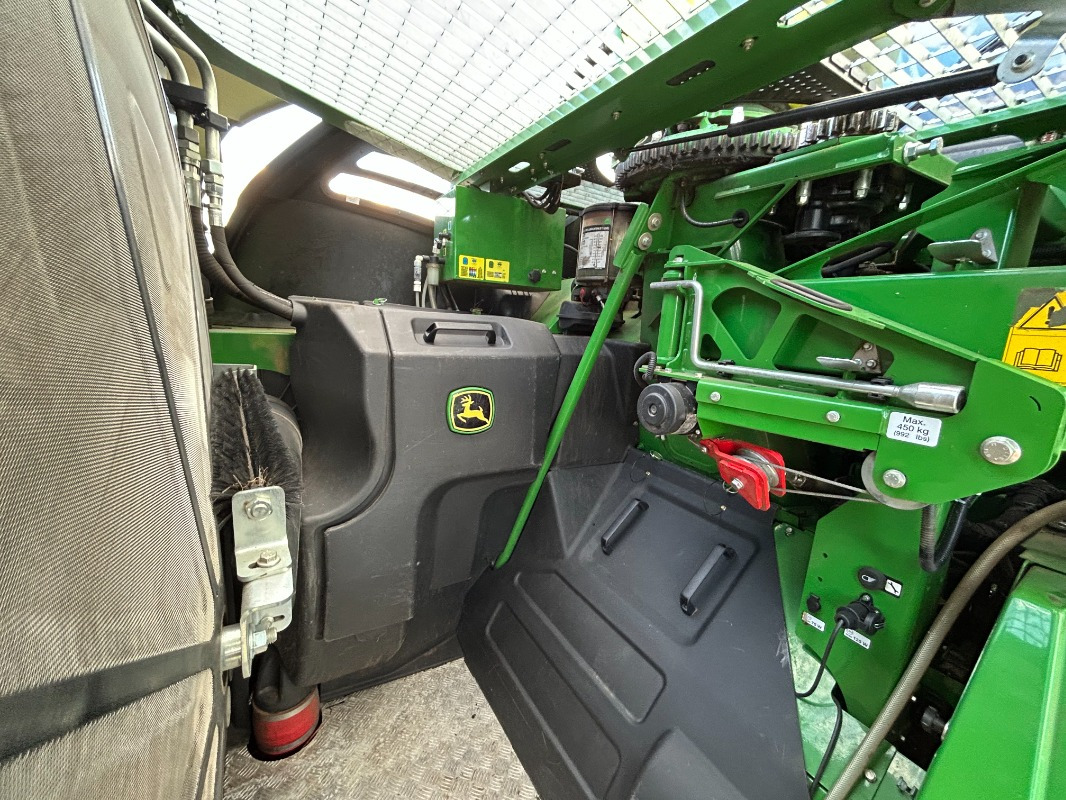 John Deere 8400 mit Kemper 475 Plus - Kombainas: foto 2 John Deere 8400 mit Kemper 475 Plus - Kombainas: foto 2