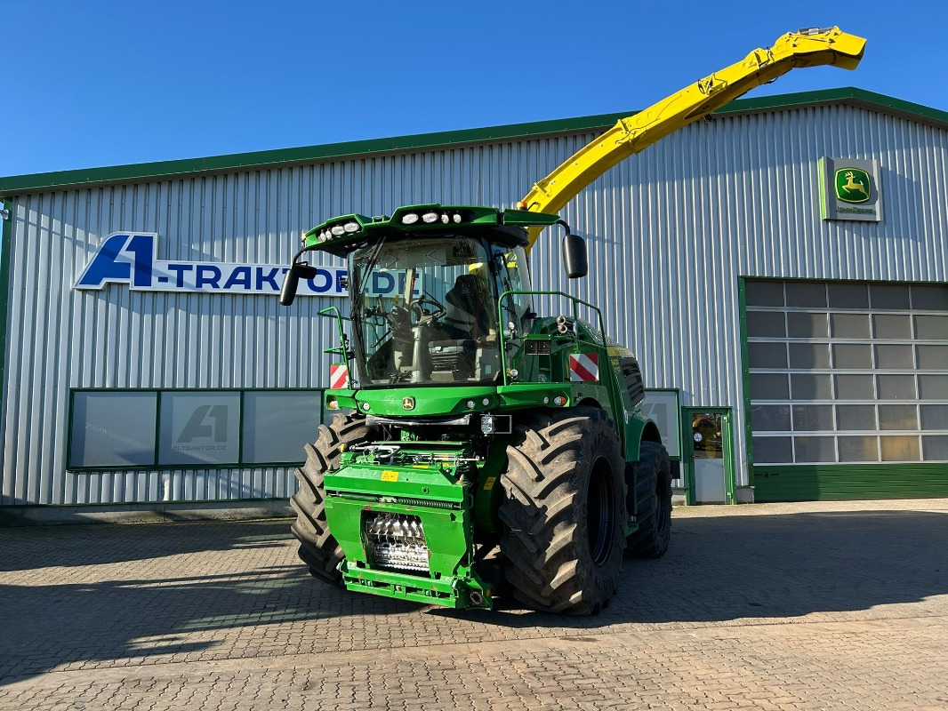 John Deere 8400i - Kombainas: foto 1 John Deere 8400i - Kombainas: foto 1