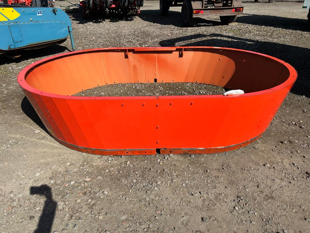 Kuhn Aufbau zum Euromix 1270 - Siloso įranga: foto 4 Kuhn Aufbau zum Euromix 1270 - Siloso įranga: foto 4