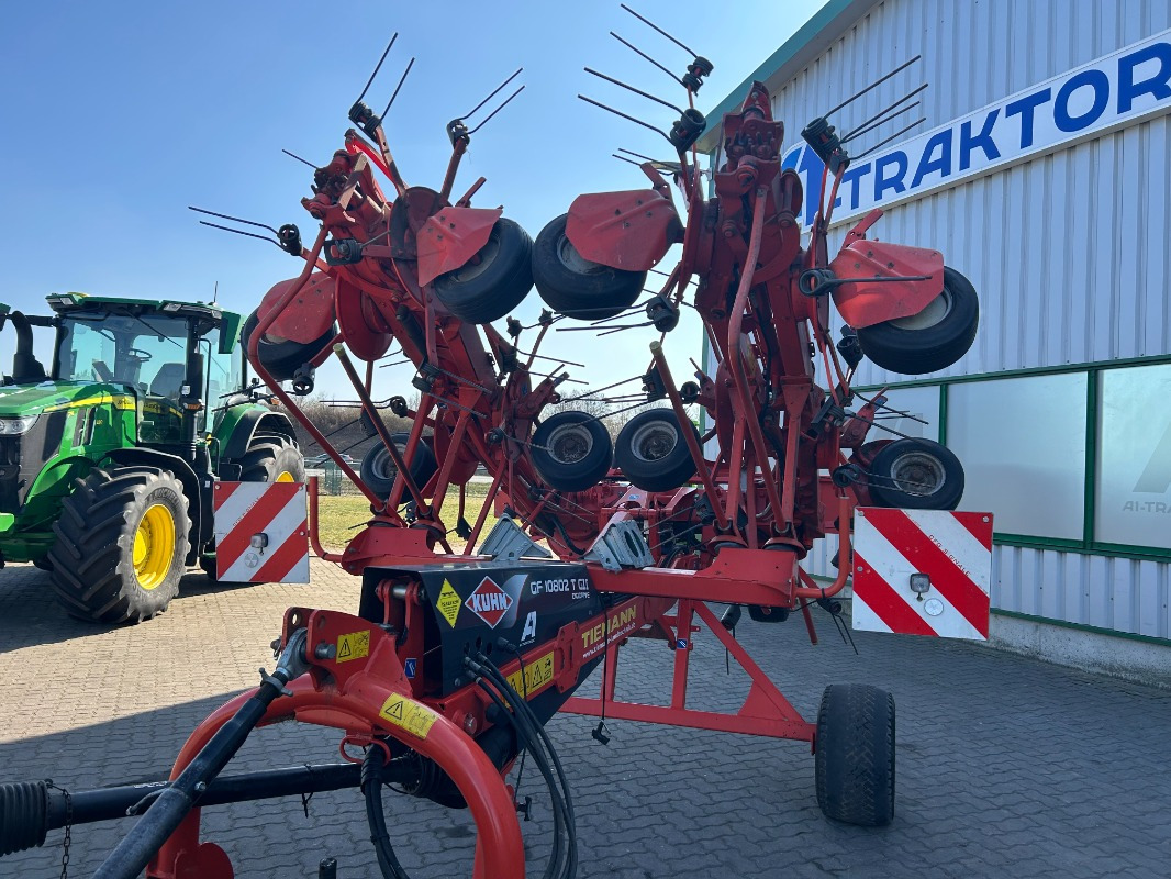 Kuhn GF 10802 T-G II - Šieno grėblys/ Vartytuvas: foto 5 Kuhn GF 10802 T-G II - Šieno grėblys/ Vartytuvas: foto 5