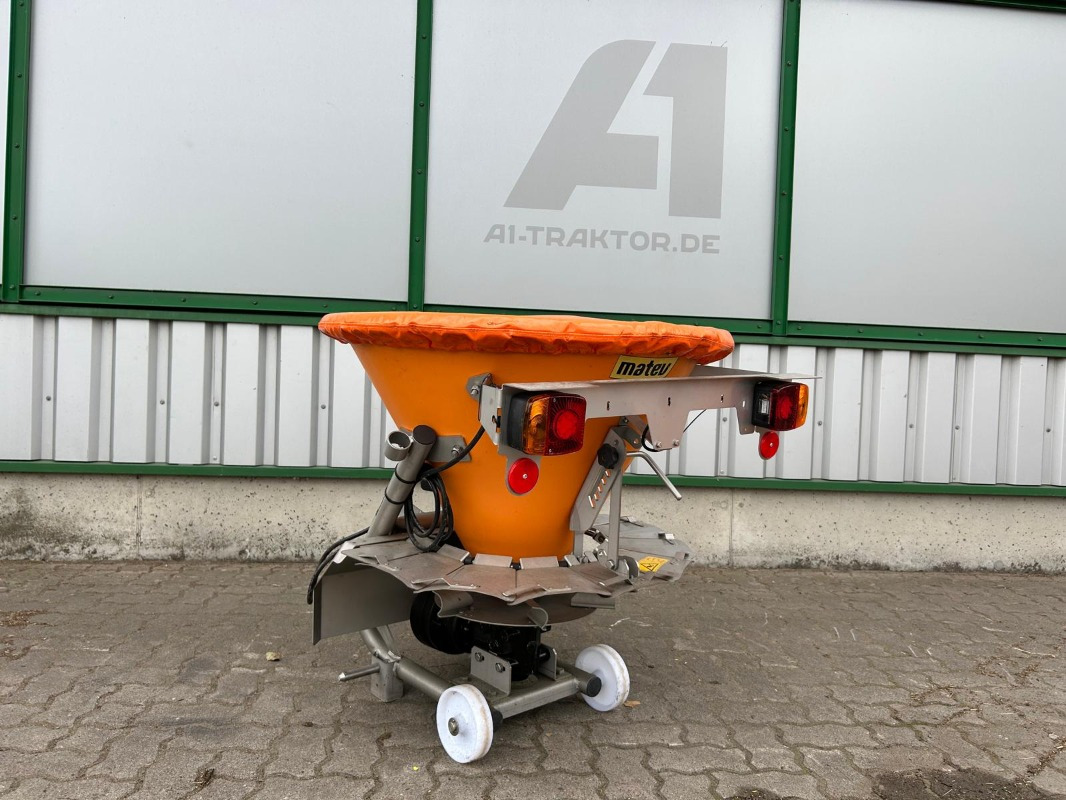 Matev SPR-H/M 125 IX - Smėlio/ Druskos barstytuvas: foto 1 Matev SPR-H/M 125 IX - Smėlio/ Druskos barstytuvas: foto 1