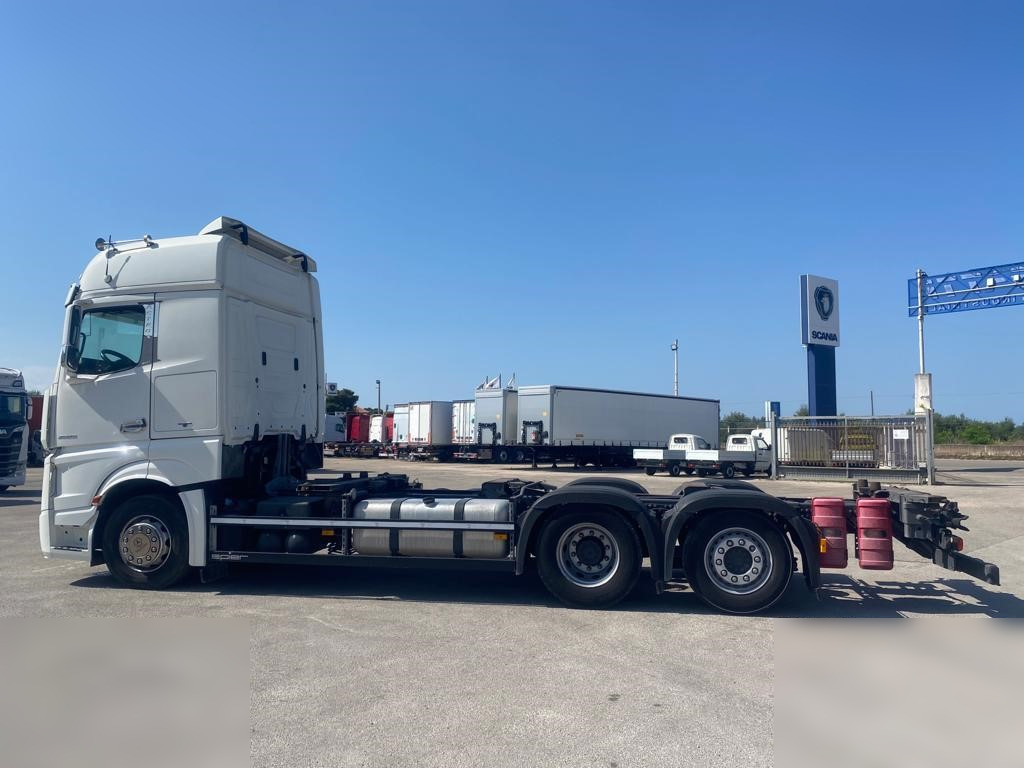 MERCEDES-BENZ ACTROS 2545 - Važiuoklės sunkvežimis: foto 4 MERCEDES-BENZ ACTROS 2545 - Važiuoklės sunkvežimis: foto 4