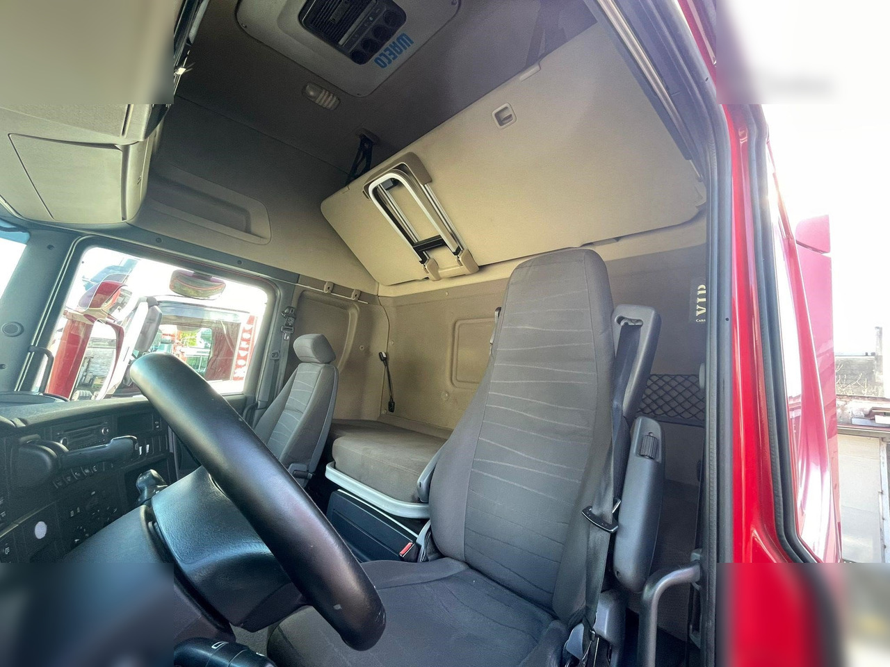 SCANIA R450 - Konteineris-vežimus/ Sukeisti kūną sunkvežimis: foto 4 SCANIA R450 - Konteineris-vežimus/ Sukeisti kūną sunkvežimis: foto 4