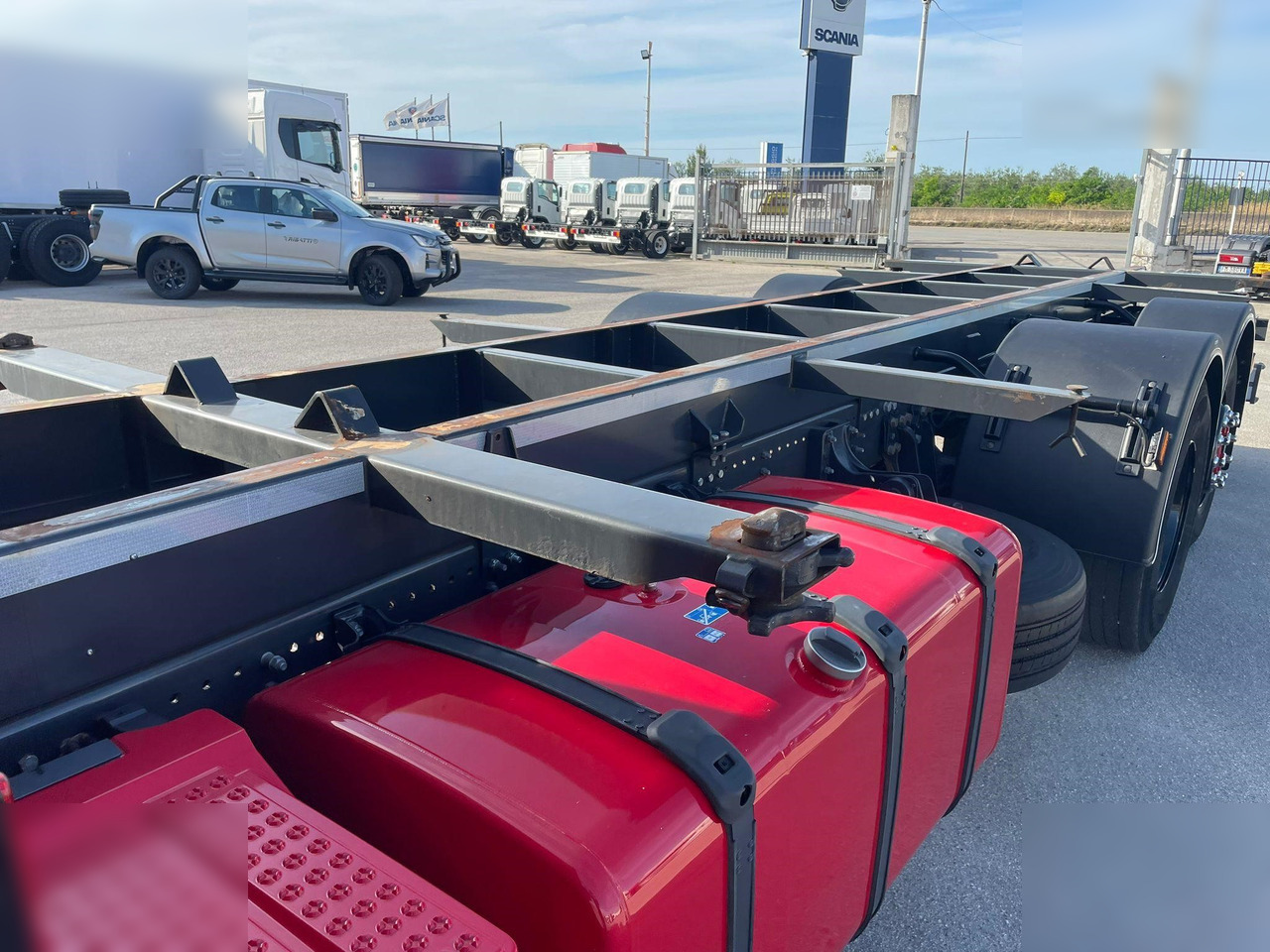 SCANIA S500 - Konteineris-vežimus/ Sukeisti kūną sunkvežimis: foto 5 SCANIA S500 - Konteineris-vežimus/ Sukeisti kūną sunkvežimis: foto 5