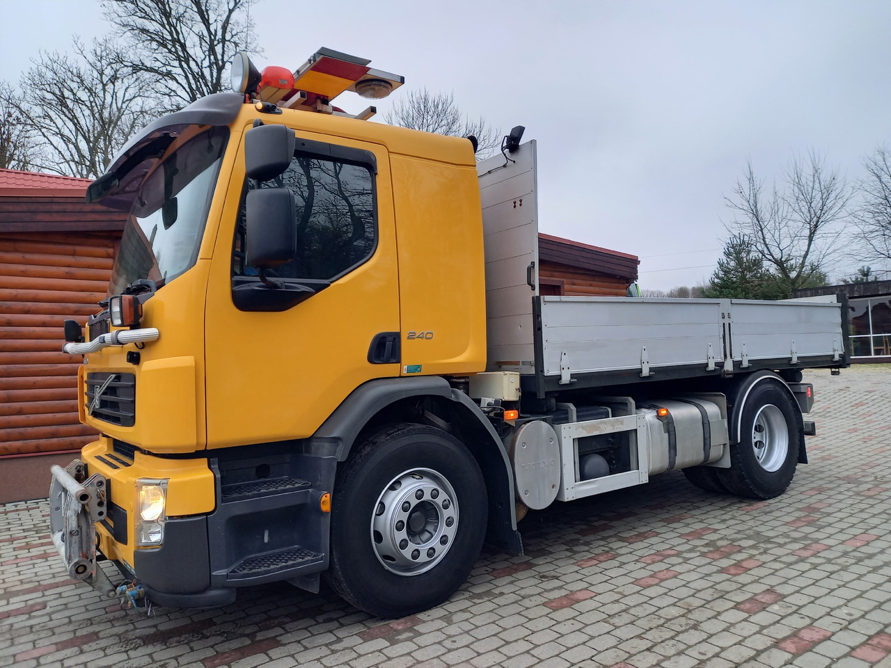 VOLVO FE 240, 4x2, EURO 5, TIPPER - Savivartis sunkvežimis: foto 3 VOLVO FE 240, 4x2, EURO 5, TIPPER - Savivartis sunkvežimis: foto 3