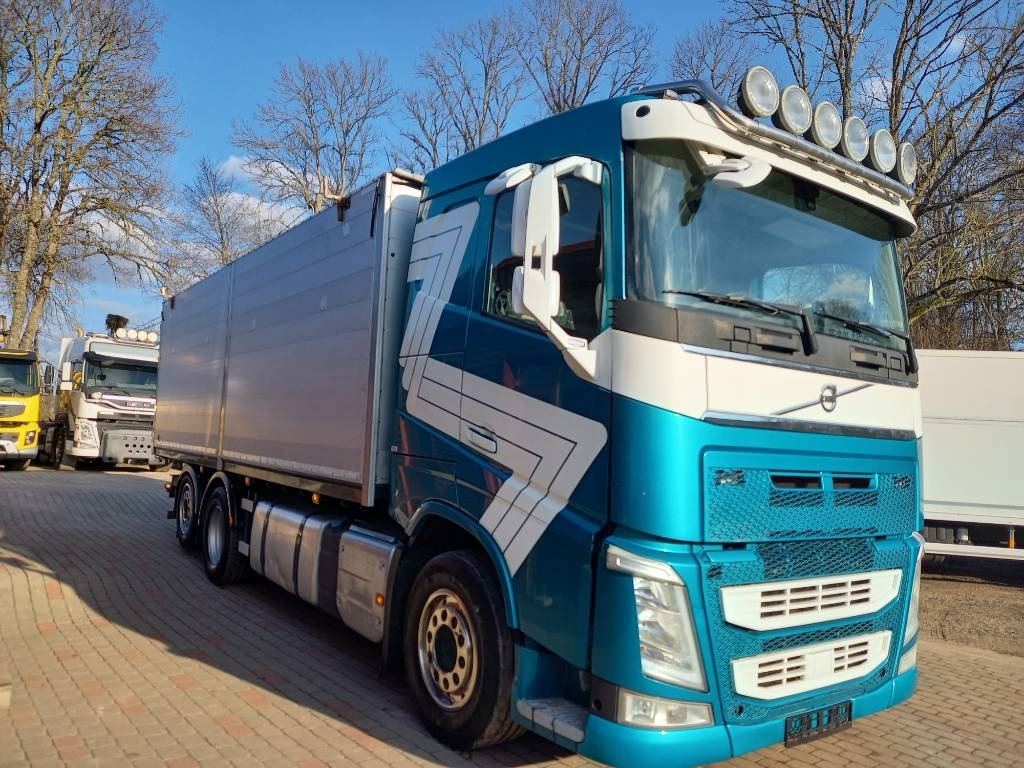Savivartis sunkvežimis Volvo FH 500, 6x2: foto 6