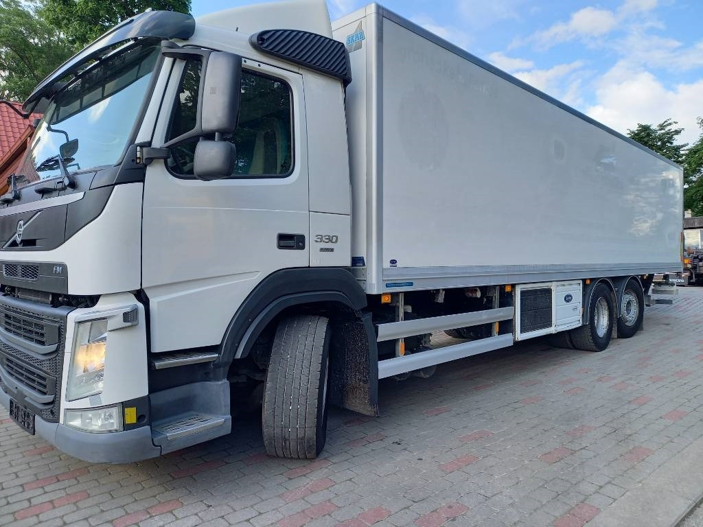 Volvo FM 330, 6x2, CARRIER SUPRA 950 U - Refrižeratorius sunkvežimis: foto 3 Volvo FM 330, 6x2, CARRIER SUPRA 950 U - Refrižeratorius sunkvežimis: foto 3