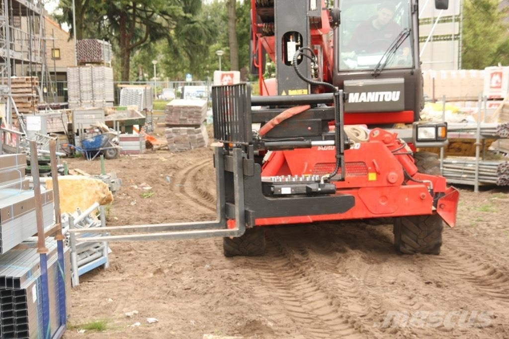 Manitou MRT THE ORIGINAL ROTATING FORKS ROMASTOR-TILT - Teleskopinis krautuvas: foto 3 Manitou MRT THE ORIGINAL ROTATING FORKS ROMASTOR-TILT - Teleskopinis krautuvas: foto 3