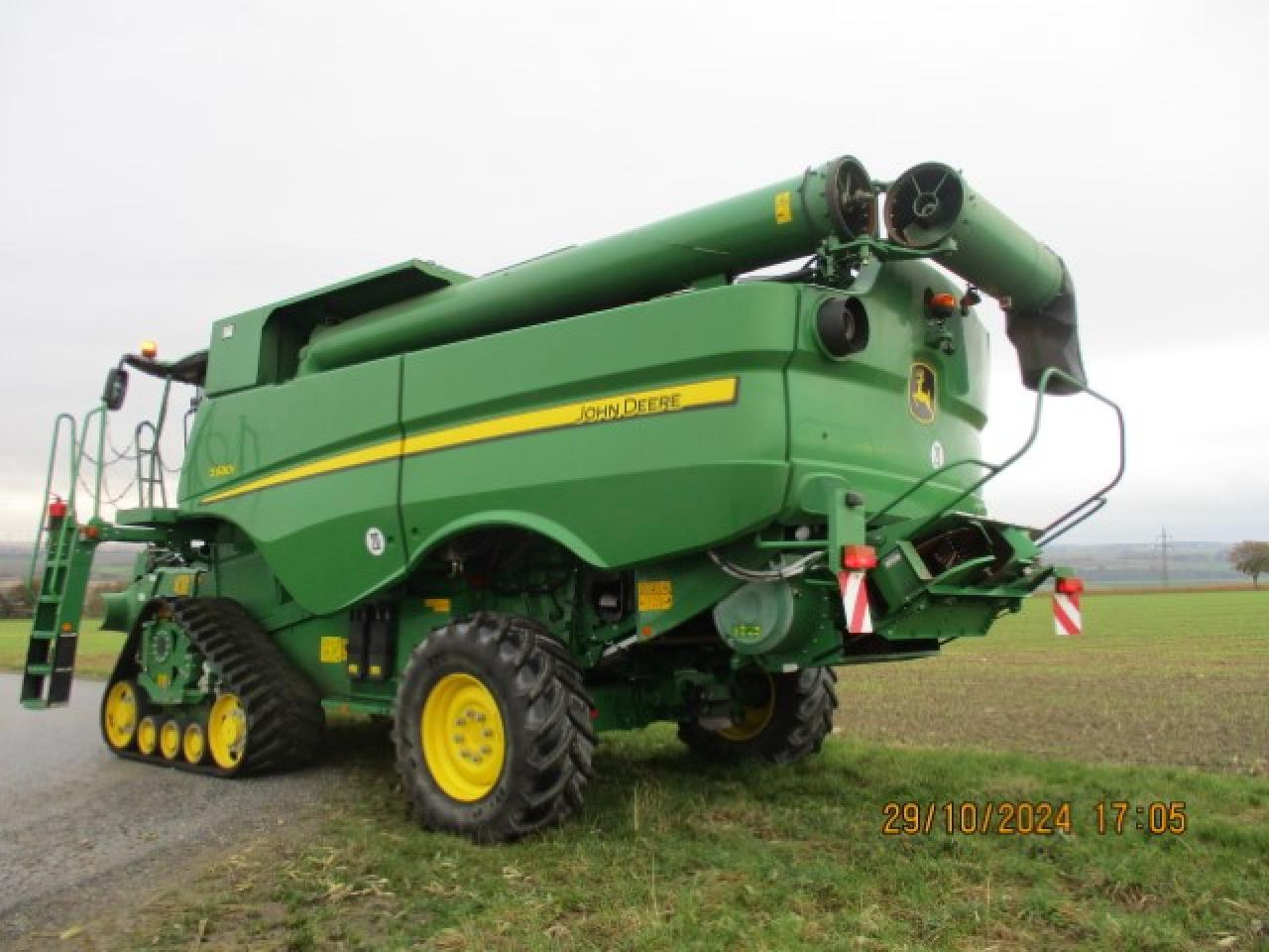 John Deere s680I - Derliaus nuėmimo kombainas: foto 5 John Deere s680I - Derliaus nuėmimo kombainas: foto 5