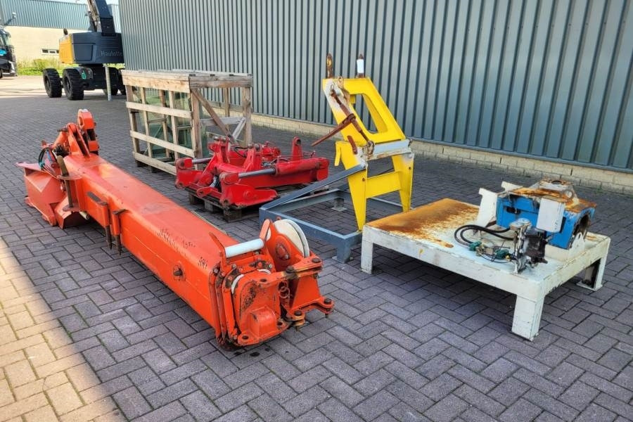Compact Truck CT2 Diesel, 4x4x4 Drive, 30m Main Boom, 10.3m Hydr - Visureigis kranas: foto 2 Compact Truck CT2 Diesel, 4x4x4 Drive, 30m Main Boom, 10.3m Hydr - Visureigis kranas: foto 2