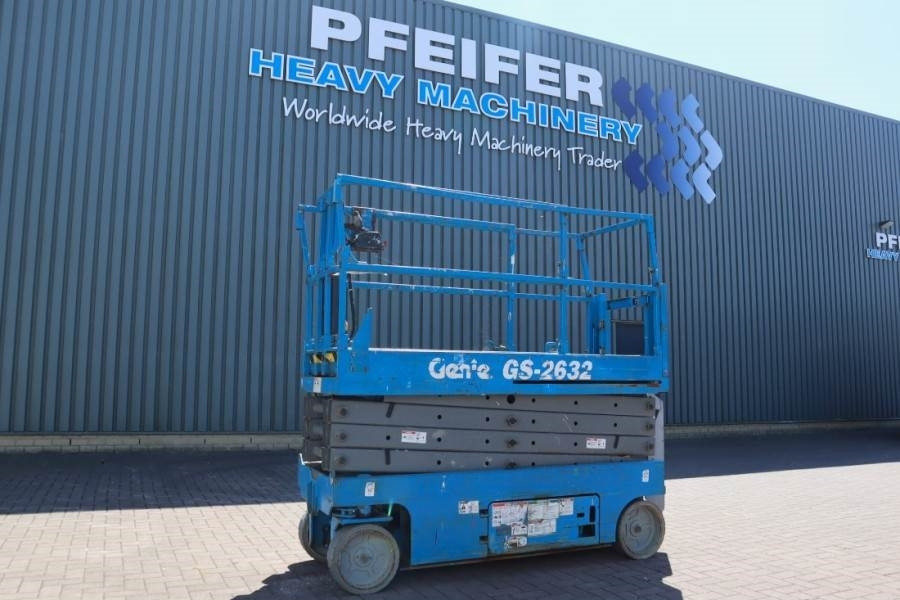 Genie GS2632 Electric, Working Height 10m, 227kg Capacit - Žirklinis keltuvas: foto 1 Genie GS2632 Electric, Working Height 10m, 227kg Capacit - Žirklinis keltuvas: foto 1