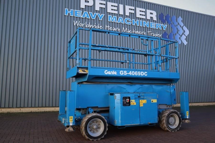 Genie GS4069 Electric, 14m Working Height, 363kg Capacit - Žirklinis keltuvas: foto 1 Genie GS4069 Electric, 14m Working Height, 363kg Capacit - Žirklinis keltuvas: foto 1