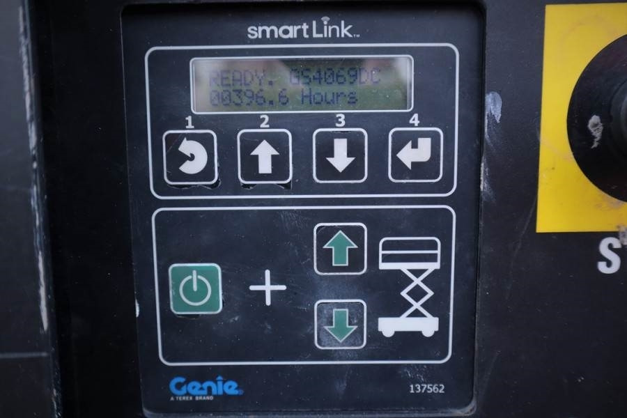 Genie GS4069 Electric, 14m Working Height, 363kg Capacit - Žirklinis keltuvas: foto 5 Genie GS4069 Electric, 14m Working Height, 363kg Capacit - Žirklinis keltuvas: foto 5