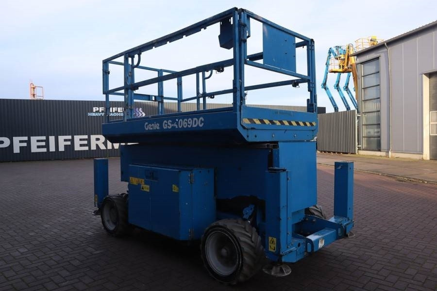 Žirklinis keltuvas Genie GS4069DC Electric, 14m Working Height, 363kg Capac: foto 8