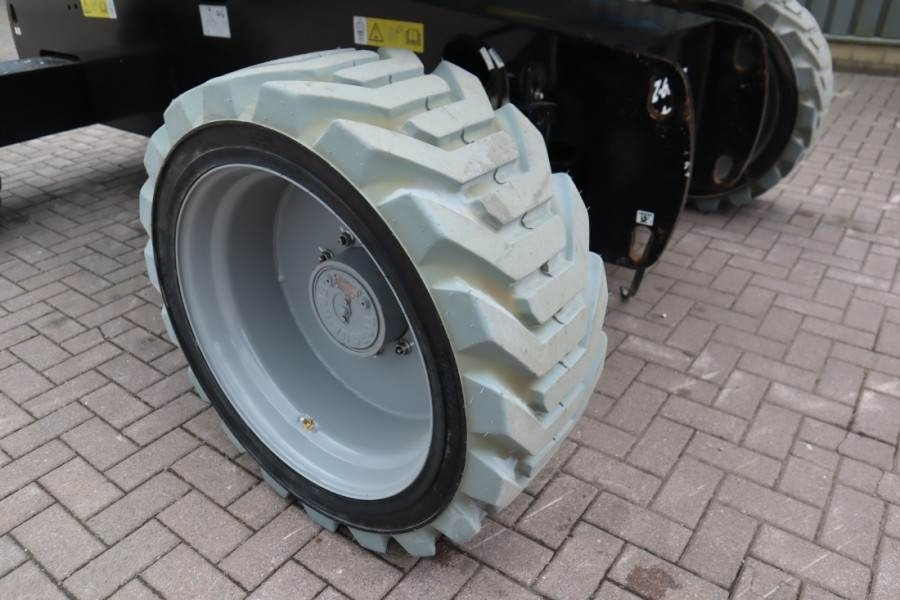 Alkūninis keltuvas Genie Z60/37FE Valid Inspection, *Guarantee! Hybrid, 4x4: foto 12