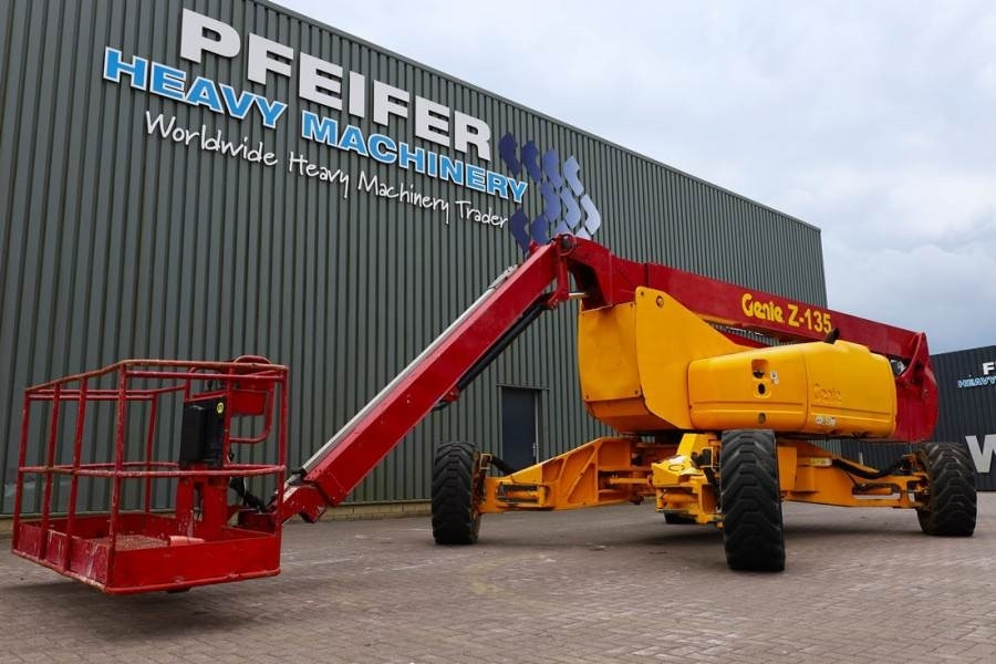 Genie ZX135/70 Diesel, 4x4x4 Drive, 43m Lifting Height, - Alkūninis keltuvas: foto 2 Genie ZX135/70 Diesel, 4x4x4 Drive, 43m Lifting Height, - Alkūninis keltuvas: foto 2