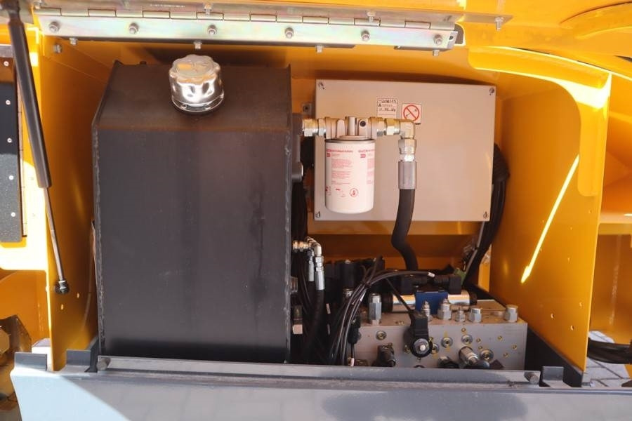 Haulotte Compact 12DX Valid Inspection, *Guarantee! Diesel, - Žirklinis keltuvas: foto 3 Haulotte Compact 12DX Valid Inspection, *Guarantee! Diesel, - Žirklinis keltuvas: foto 3