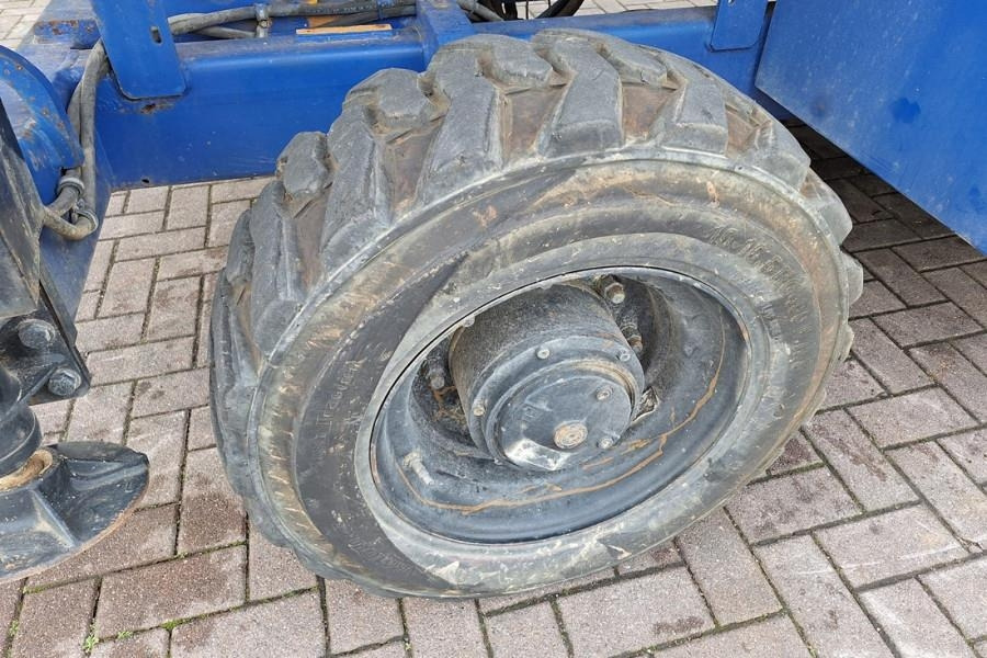 Žirklinis keltuvas Haulotte H12SXL Diesel, 4x4 Drive, 12m Working Height, 700k: foto 14