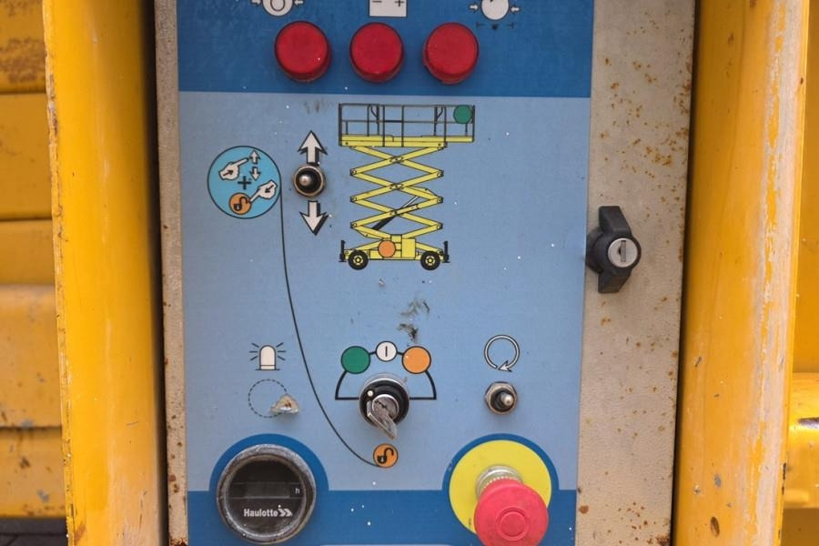 Haulotte H18SXL Diesel, 4x4 Drive, 18m Working Height, 500k - Žirklinis keltuvas: foto 5 Haulotte H18SXL Diesel, 4x4 Drive, 18m Working Height, 500k - Žirklinis keltuvas: foto 5