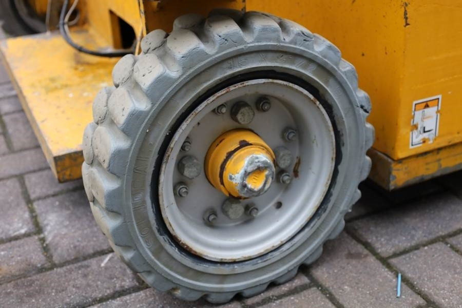 Alkūninis keltuvas Haulotte STAR 12 Electric, 12m Working Height, 3m Reach, 21: foto 12 Alkūninis keltuvas Haulotte STAR 12 Electric, 12m Working Height, 3m Reach, 21: foto 12