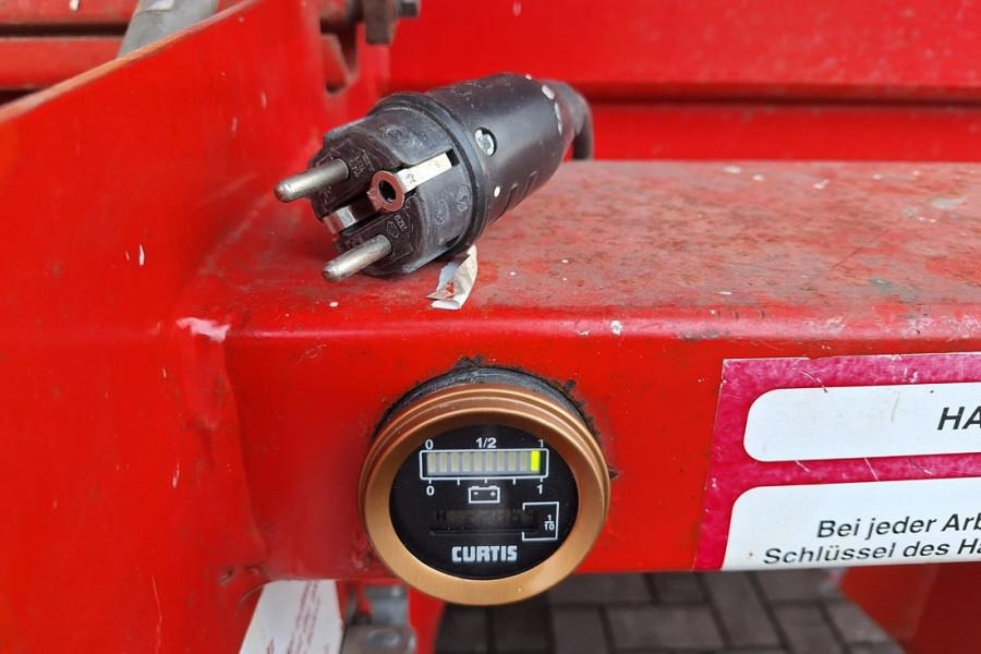 Holland Lift Combistar B-165EL25 Electric, 18.5m Working Height - Žirklinis keltuvas: foto 5 Holland Lift Combistar B-165EL25 Electric, 18.5m Working Height - Žirklinis keltuvas: foto 5