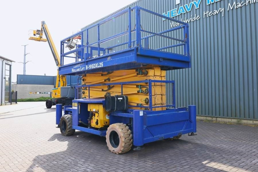 Holland Lift Combistar B-195DXL25-4WD Diesel, 4x4 Drive, 21.5m - Žirklinis keltuvas: foto 5 Holland Lift Combistar B-195DXL25-4WD Diesel, 4x4 Drive, 21.5m - Žirklinis keltuvas: foto 5