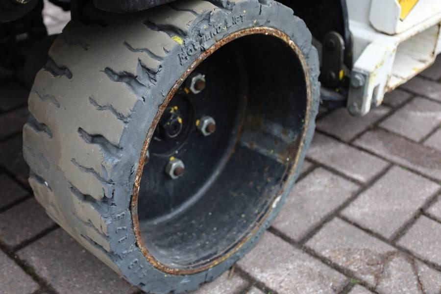 Žirklinis keltuvas Holland Lift Ecostar HL-9710 Electric, 12m Working Height, 325k: foto 14