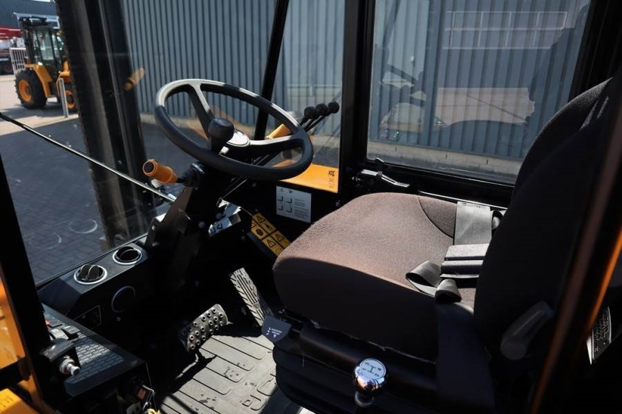 JCB 940-4 T4 Valid inspection, *Guarantee! Diesel, 4x4 - Krautuvas-visureigis: foto 4 JCB 940-4 T4 Valid inspection, *Guarantee! Diesel, 4x4 - Krautuvas-visureigis: foto 4