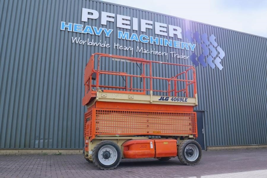 JLG 4069LE Electric, 14.2m Working Height, 360kg Capac - Žirklinis keltuvas: foto 1 JLG 4069LE Electric, 14.2m Working Height, 360kg Capac - Žirklinis keltuvas: foto 1