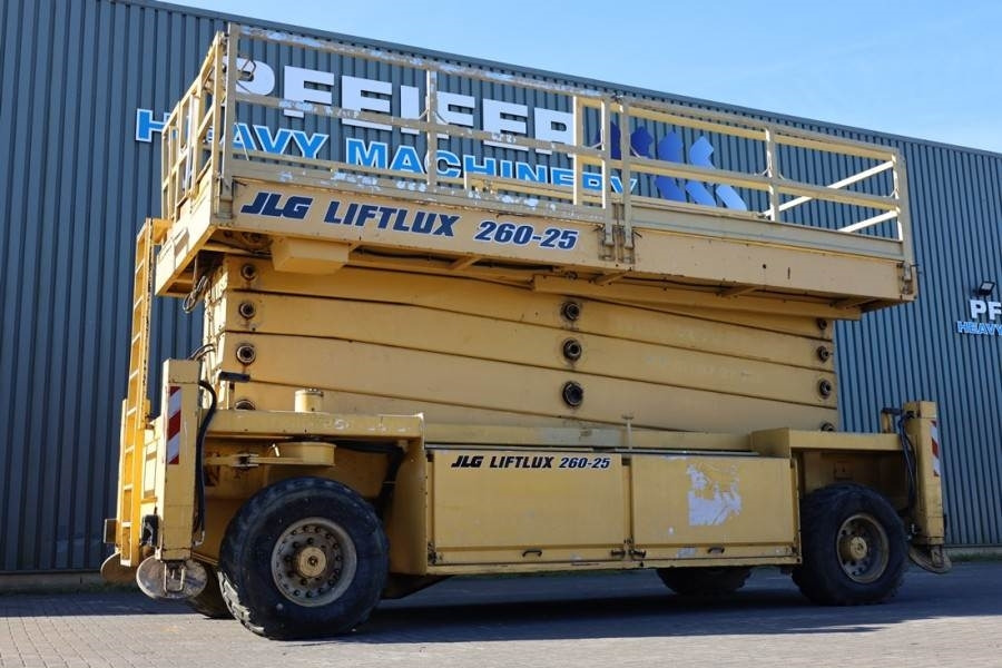 Liftlux SL260-25D4WD Diesel, 4x4 Drive, 9.80m Hydraulic De - Žirklinis keltuvas: foto 1 Liftlux SL260-25D4WD Diesel, 4x4 Drive, 9.80m Hydraulic De - Žirklinis keltuvas: foto 1