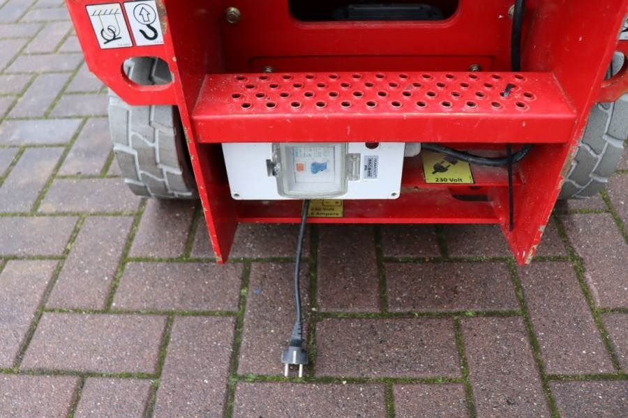 Magni ES0807E Available Directly From Stock, Electric, 7 - Žirklinis keltuvas: foto 4 Magni ES0807E Available Directly From Stock, Electric, 7 - Žirklinis keltuvas: foto 4