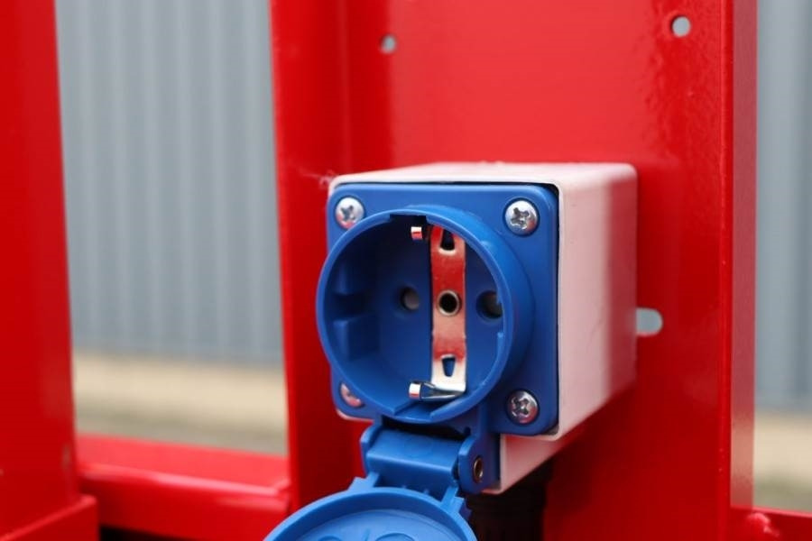 Magni ES0807EP New And Available Directly From Stock, El - Žirklinis keltuvas: foto 5 Magni ES0807EP New And Available Directly From Stock, El - Žirklinis keltuvas: foto 5