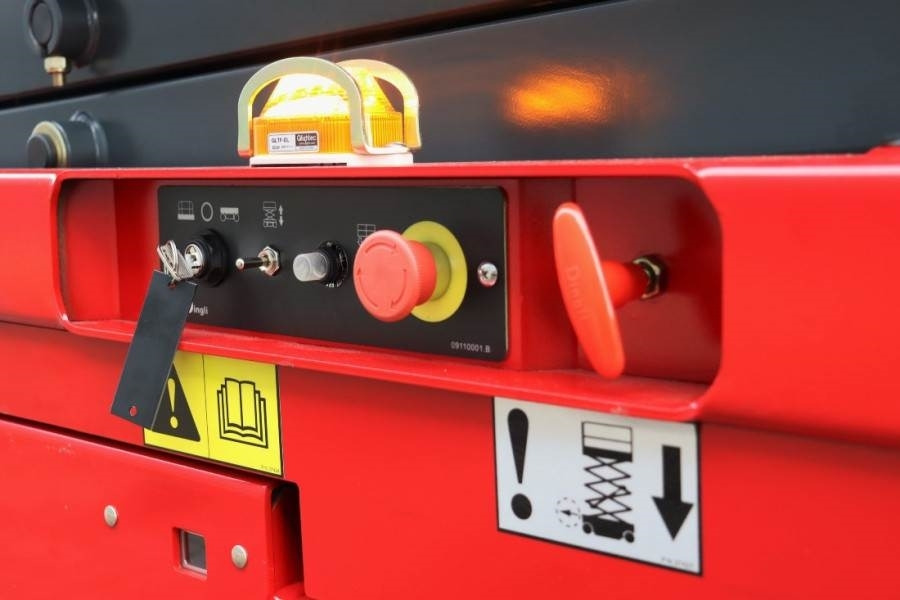 Magni ES0807EP New And Available Directly From Stock, El - Žirklinis keltuvas: foto 3 Magni ES0807EP New And Available Directly From Stock, El - Žirklinis keltuvas: foto 3