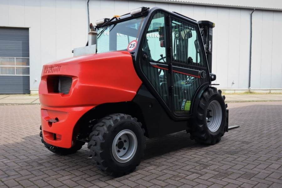 Manitou MC25-4 Valid Inspection, *Guarantee, Diesel, 4x4 - Krautuvas-visureigis: foto 2 Manitou MC25-4 Valid Inspection, *Guarantee, Diesel, 4x4 - Krautuvas-visureigis: foto 2