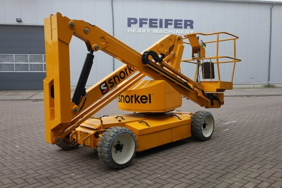 Snorkel A38E Electric, 13.5m Working Height, 6.1m Reach, 2 - Alkūninis keltuvas: foto 2 Snorkel A38E Electric, 13.5m Working Height, 6.1m Reach, 2 - Alkūninis keltuvas: foto 2