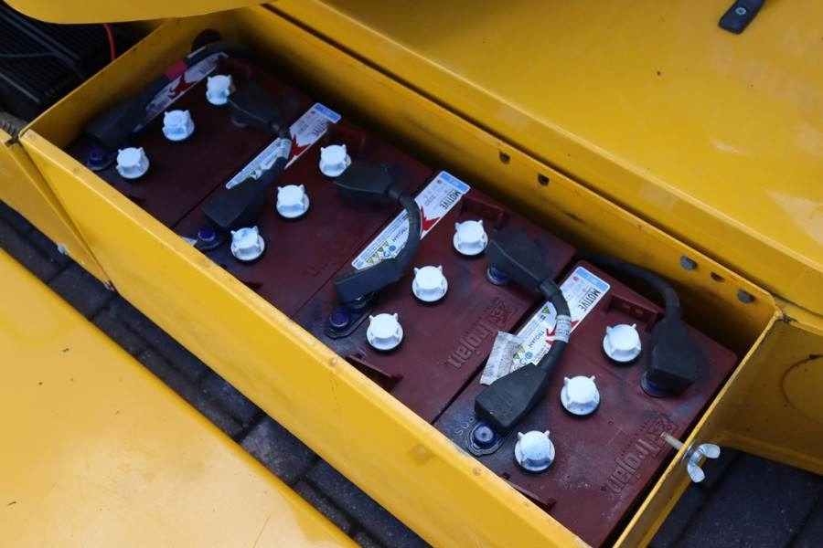 Snorkel A38E Electric, 13.5m Working Height, 6.1m Reach, 2 - Alkūninis keltuvas: foto 5 Snorkel A38E Electric, 13.5m Working Height, 6.1m Reach, 2 - Alkūninis keltuvas: foto 5