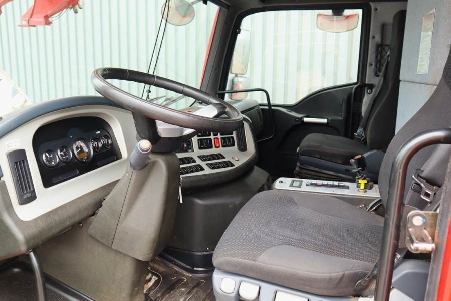 Terex AC40/2L Diesel, 4x4 Drive And 4-Wheel Steering, 40 - Visureigis kranas: foto 4 Terex AC40/2L Diesel, 4x4 Drive And 4-Wheel Steering, 40 - Visureigis kranas: foto 4