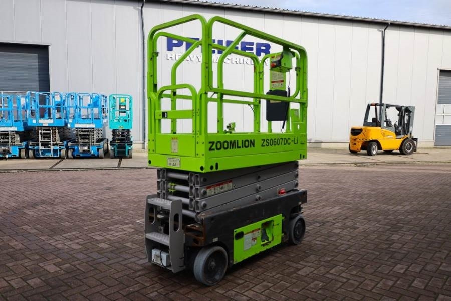 Zoomlion ZS0607DC Li Valid inspection, *Guarantee! Electric - Žirklinis keltuvas: foto 2 Zoomlion ZS0607DC Li Valid inspection, *Guarantee! Electric - Žirklinis keltuvas: foto 2