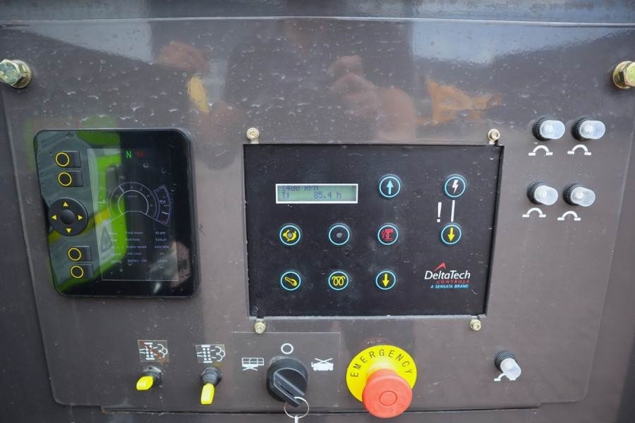 Zoomlion ZS1623RT Diesel, 4x4 Drive, 18m Working Height, 68 - Žirklinis keltuvas: foto 4 Zoomlion ZS1623RT Diesel, 4x4 Drive, 18m Working Height, 68 - Žirklinis keltuvas: foto 4