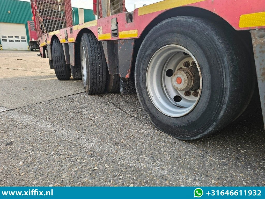 Nooteboom 3-ass. Semi dieplader met dubbele hydr. Kleppen en hydr. Verstelbare vloer / 2x gestuurd - Žemo profilio platforma puspriekabė: foto 5 Nooteboom 3-ass. Semi dieplader met dubbele hydr. Kleppen en hydr. Verstelbare vloer / 2x gestuurd - Žemo profilio platforma puspriekabė: foto 5
