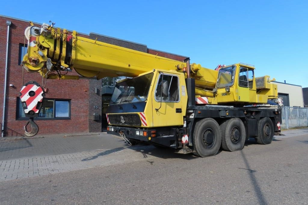 Grove GMK 3050 - Visureigis kranas: foto 1 Grove GMK 3050 - Visureigis kranas: foto 1